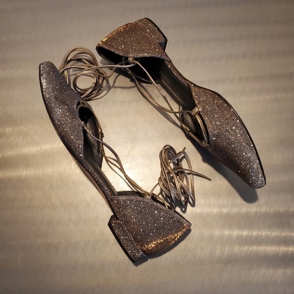 Stuart Weitzman Gillian Lace up Dorsay Point Toe Metallic Flat Pyrite 9.5 - Picture 4 of 11
